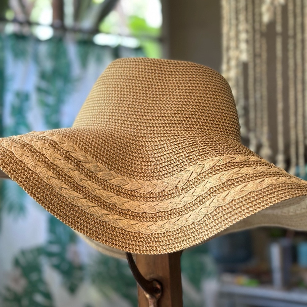 Vintage Straw Studios hat